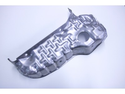 Cover exhaust manifold upper - Suzuki Carry 1991 to 1998 